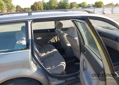 2003 Volkswagen Passat Gls from USA, damaged, VIN WVWVD63BX3E462227